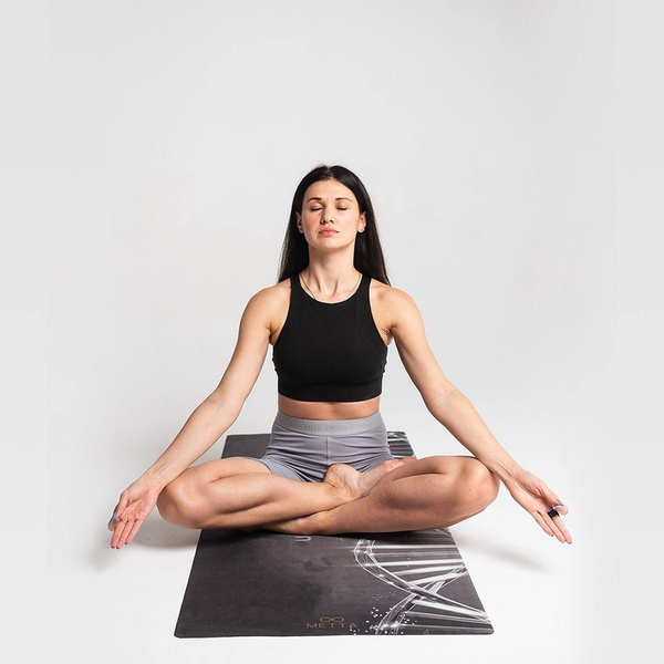 Calm Steps logo, simple stacked stones